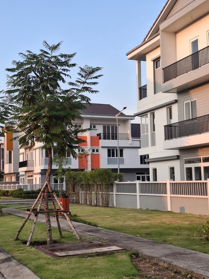 Townhouse Vườn Nhà Thiên Đàng 2 Bến Cát 120m² - Thiết kế hiện đại, giá tốt!