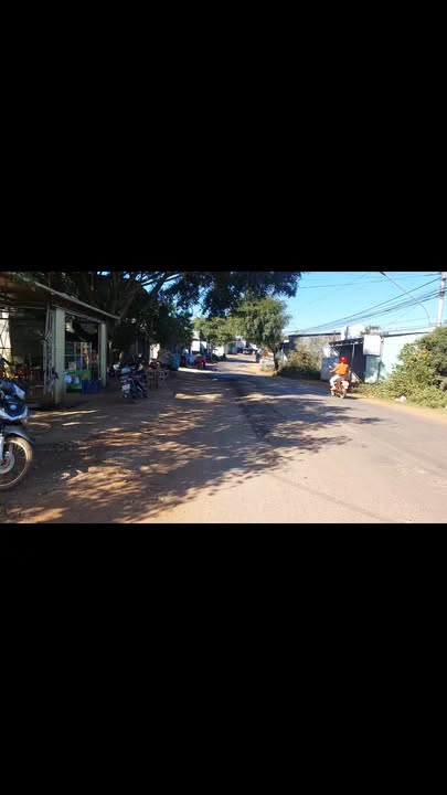 Đất nền mặt đường Cách Mạng, Thị trấn Chư Sê, 42000m² giá 88.2 tỷ - Khu kinh doanh sầm uất!