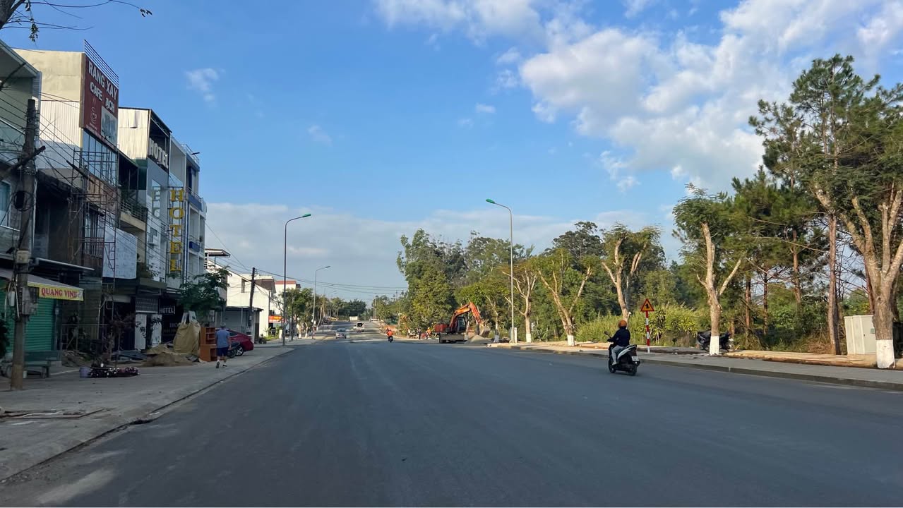 Đất mặt tiền Hoàng Văn Thụ Bảo Lộc 110m² giá 6.3 tỷ - Cơ hội đầu tư hấp dẫn!