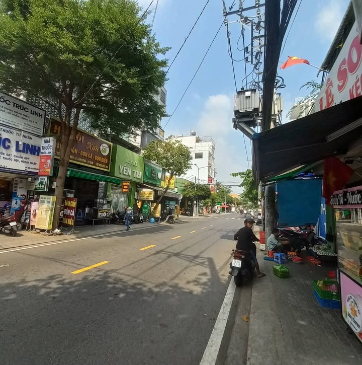 Nhà riêng Lâm Văn Bền Quận 7 21m² giá thỏa thuận - Hàng hiếm, sổ hồng chính chủ!