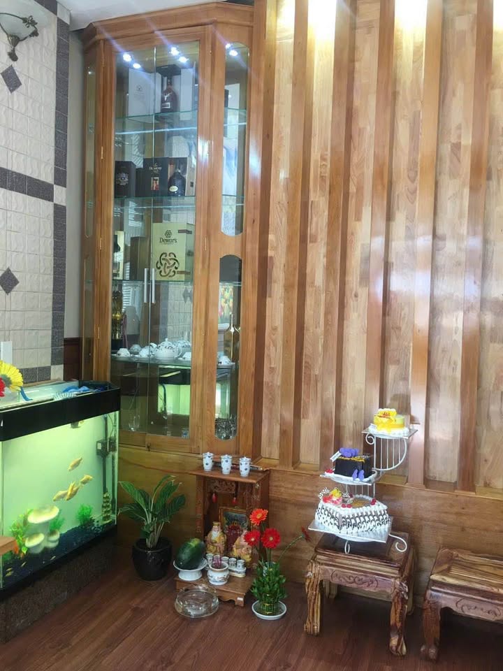 Nhà 3 tầng mặt tiền đường Hoàng Văn Thụ, Nha Trang 45.5m² giá 14 tỷ - Kinh doanh sầm uất!