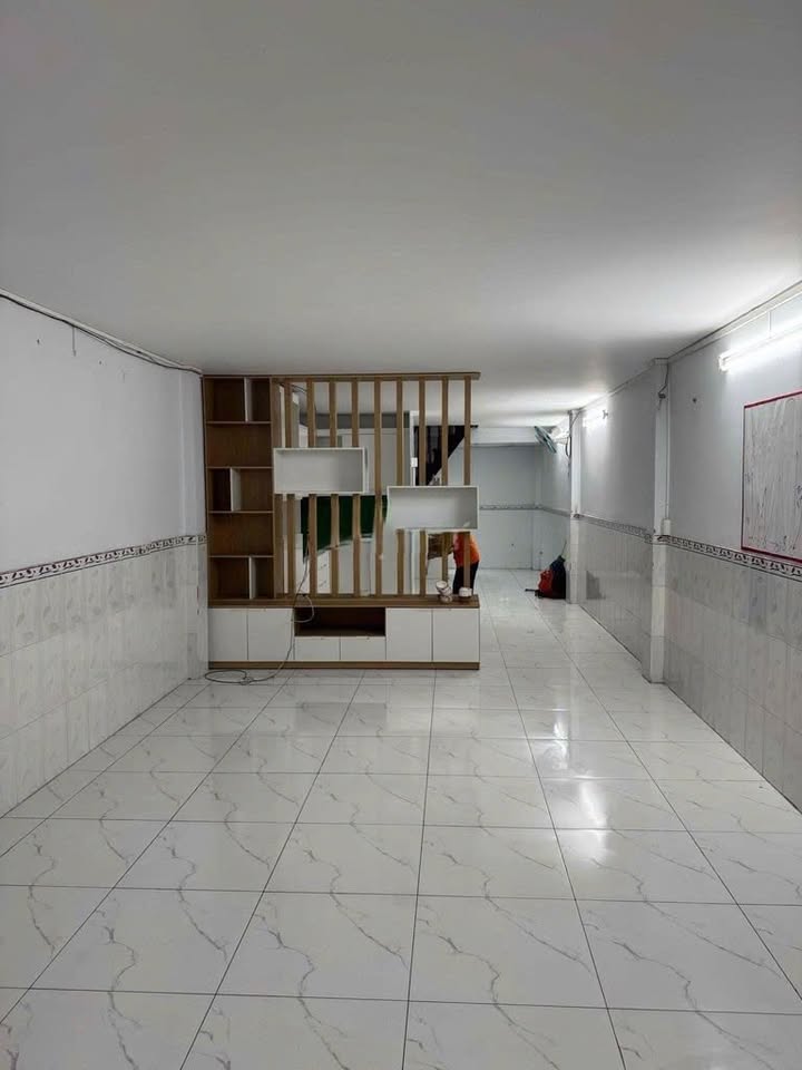 Nhà cho thuê HXH Phạm Văn Bạch, Tân Bình 68m² giá 15 triệu - Sẵn sàng vào ở ngay!