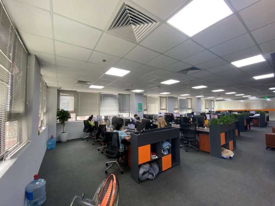 Cho thuê văn phòng Building Minh Khai, Hai Bà Trưng 170m² giá 33.83 triệu - Tòa nhà chuyên nghiệp, tiện ích đầy đủ!