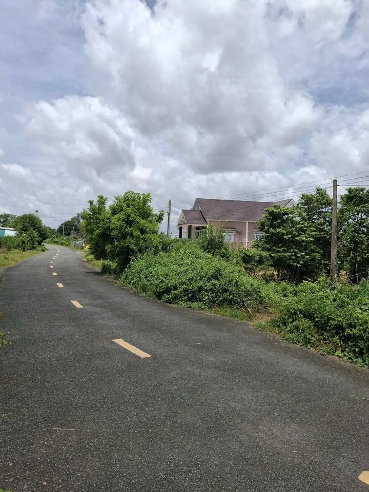 Đất mặt tiền Lê Trọng Nghĩa, Trà Vinh 780m² giá chỉ 550 triệu - Cơ hội đầu tư tuyệt vời!