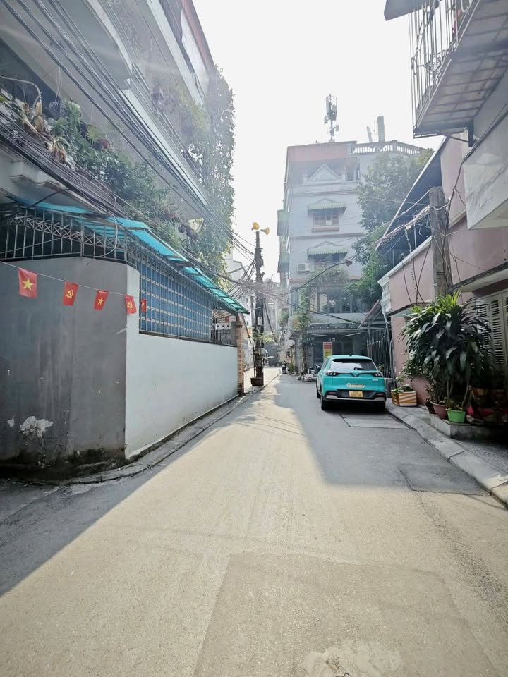 Đất vàng Hai Bà Trưng 40.3m² giá 8.8 tỷ - Lô góc ô tô tránh, đầu tư sinh lời!