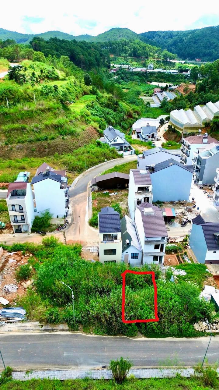 Đất xây dựng lô A8-3 Khu tái định cư số 5 Đà Lạt 65m² giá 5.2 tỷ - Pháp lý đầy đủ!