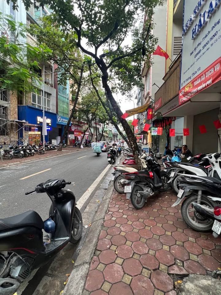 Bán gấp FrontHouse phố Vương Thừa Vũ 85m² giá hơn 20 tỷ - Mặt phố kinh doanh sầm uất!