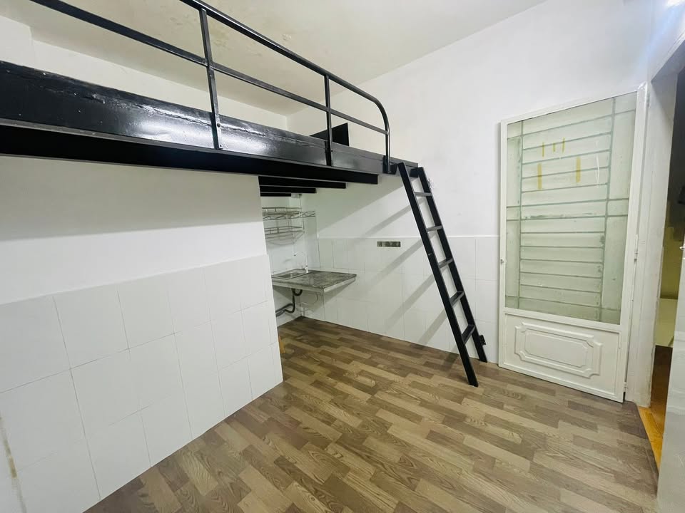 Phòng trọ Tân Phú 28m² giá 3 triệu - Ngay công viên D9, tiện nghi đầy đủ!