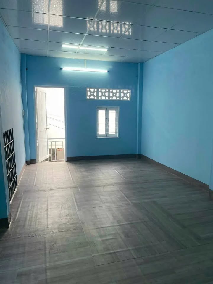 Nhà cho thuê hẻm Khu Cư xá Ngân hàng, Quận 7, 33m², giá chỉ 7 triệu/tháng