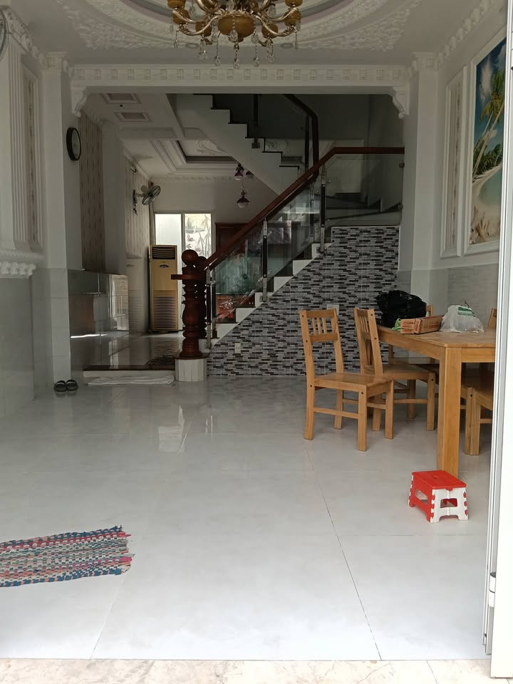 Nhà nguyên căn quận 7 63m² giá 17 triệu - Thiết kế hiện đại, đầy đủ nội thất!