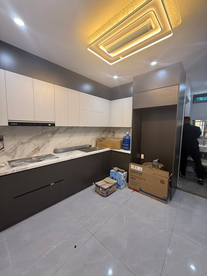 Nhà 3 tầng Dĩnh Kế 70m² giá 5 tỷ - Full nội thất chỉ việc vào ở!