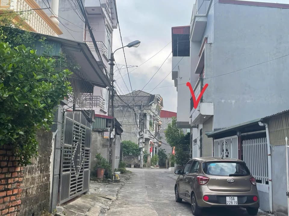 Nhà 2 tầng Phường Tân Dân 81.8m² - Sẵn sàng ở ngay, không cần sửa!