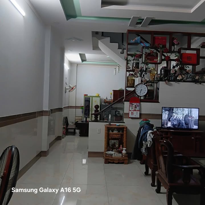 Nhà 1 trệt 1 lầu Phường Long Bình Tân 70m² giá 2.9 tỷ - Tiện nghi gần khu hành chính