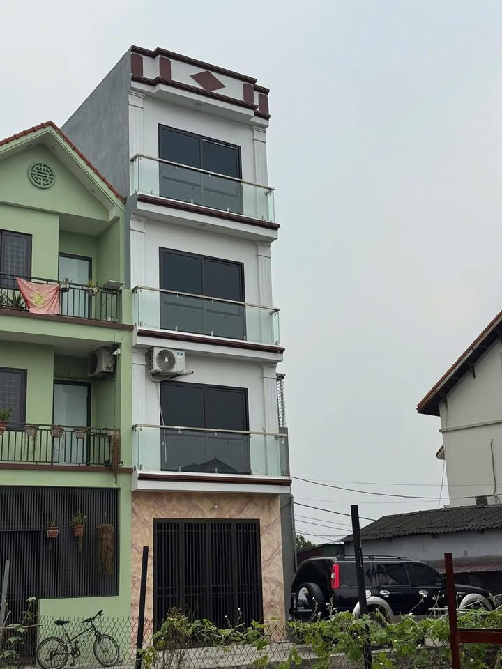 Nhà phố Vinhomes Ocean Park Gia Lâm 41m² giá 5 tỷ - Thiết kế hiện đại, sẵn sàng ở ngay!