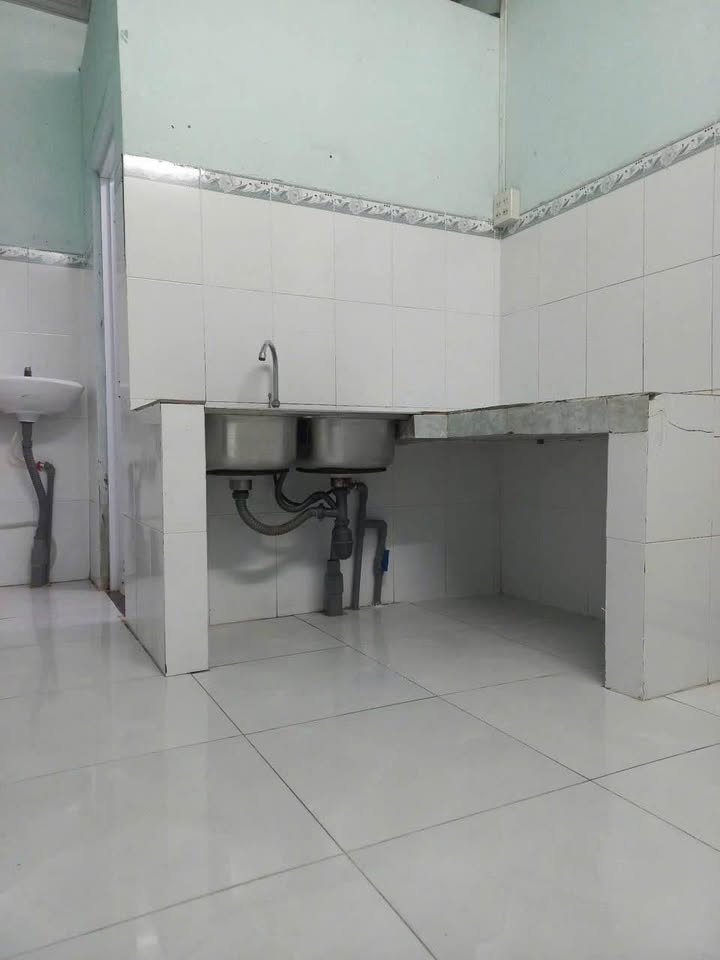 Nhà cho thuê hẻm 61 Phạm Ngọc Hưng 40m² giá 3 triệu - Gần trường Cao đẳng Y Tế!