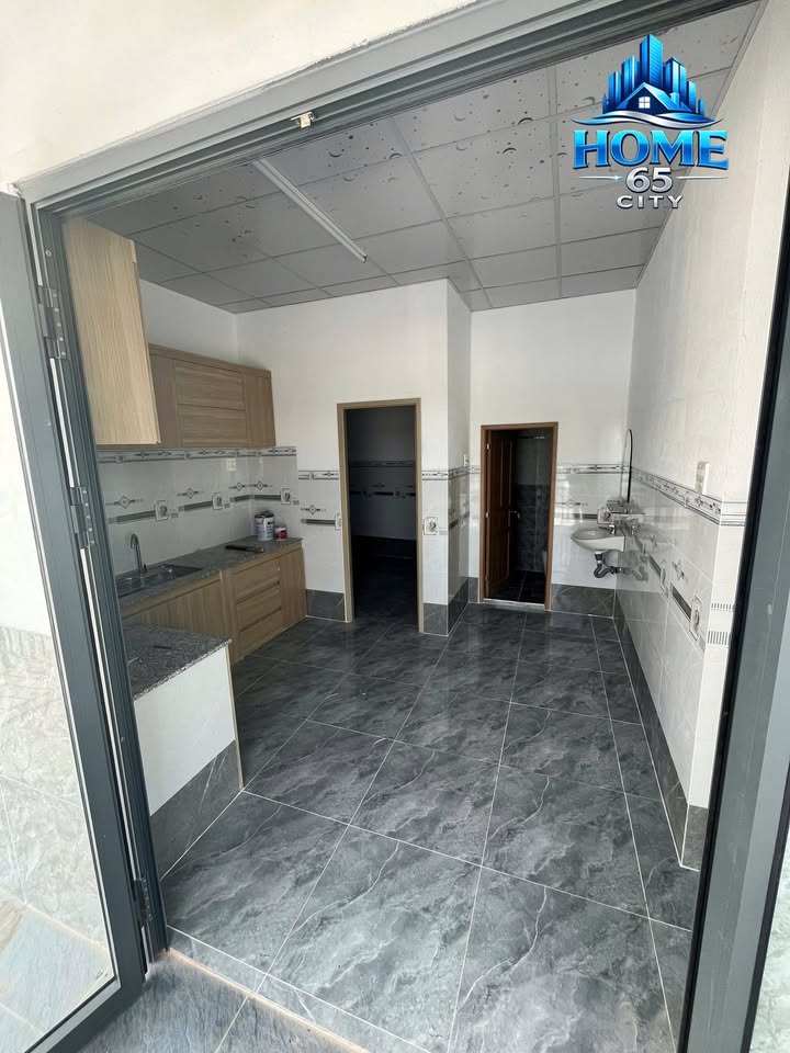 Nhà trọ mới xây tại Cần Thơ 30m đến Đại học Tây Đô - Giá chỉ 1.6 triệu/tháng!