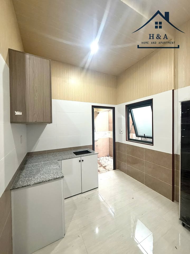 Minihouse cho thuê tại Hoàng Quốc Việt, 30m² giá 3.5 triệu - Tiện nghi đầy đủ