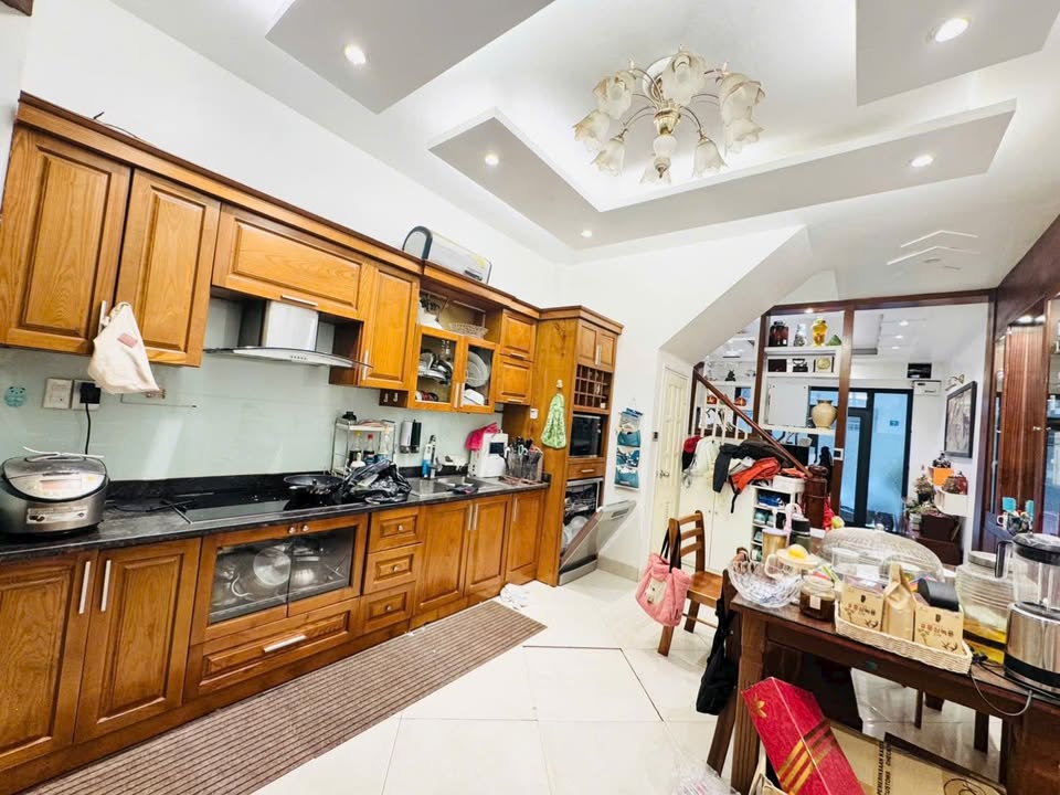 Nhà phố Vọng, Hai Bà Trưng 75m² giá 29.5 tỷ - Mặt tiền lý tưởng, ô tô qua nhà!