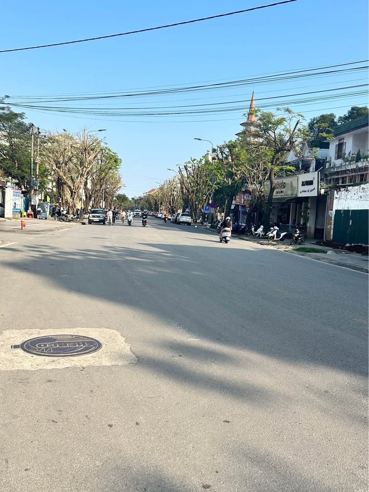 Nhà mặt tiền Nguyễn Huệ 94m² giá 18 tỷ - Kinh doanh đắc địa ngay trung tâm!