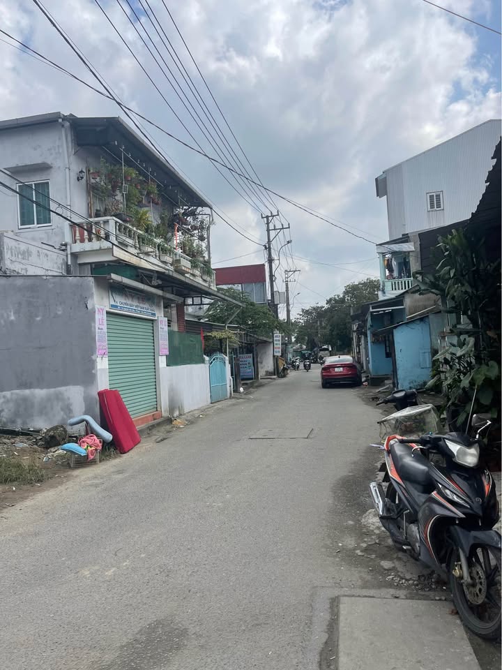 Bán nhà mặt tiền Nguyễn Văn Siêu, Phú Hậu 124.4m² giá chỉ 2 tỷ - Vị trí đắc địa cho kinh doanh!