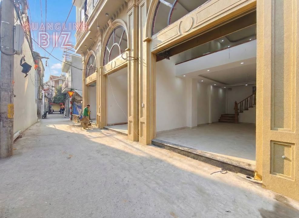 Nhà cao cửa rộng Vành Đai 4, Hoài Đức 210m² giá 6 tỷ - Chính chủ bán gấp!