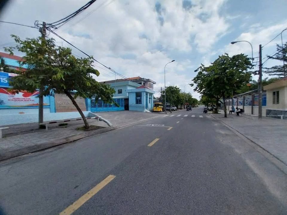 Dãy trọ 9 phòng Hiệp Thành, Quận 12, 130m² giá 8.6 tỷ - Đầu tư sinh lời hấp dẫn!