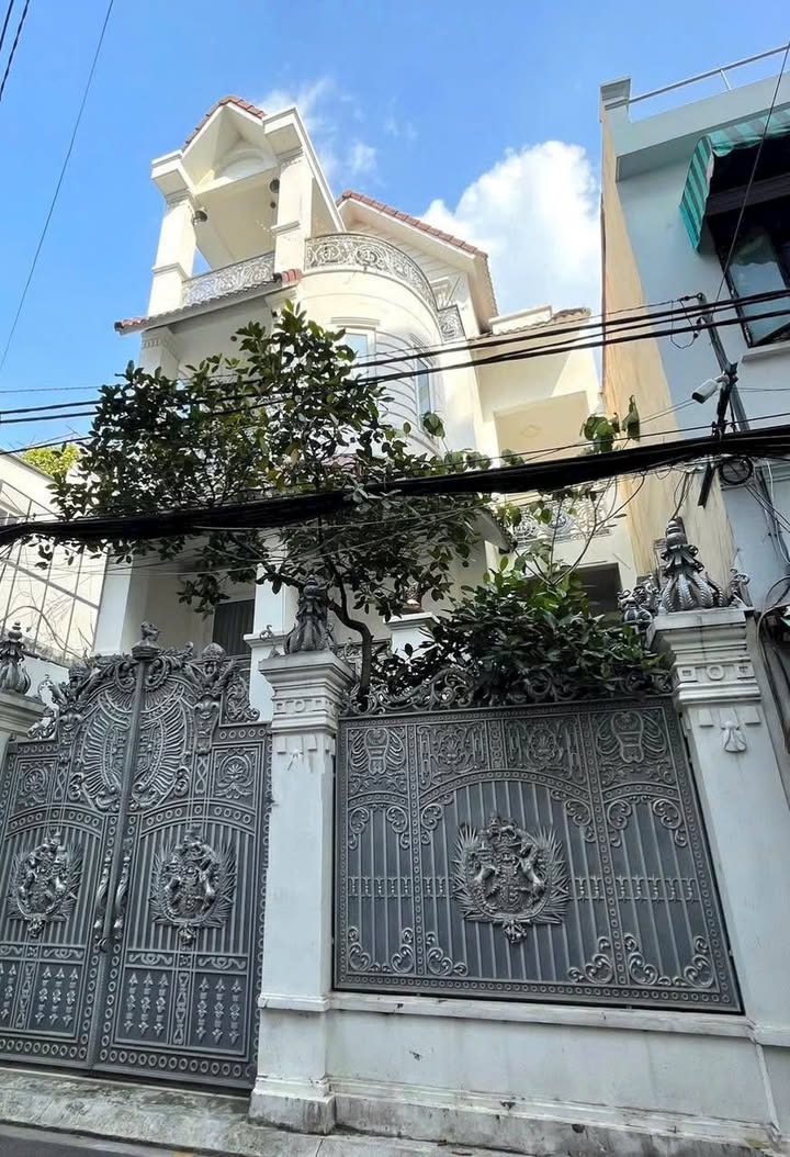 Biệt thự Hoàng Hoa Thám, Tân Bình 147m² giá 22.5 tỷ - Đẳng cấp sống lý tưởng!