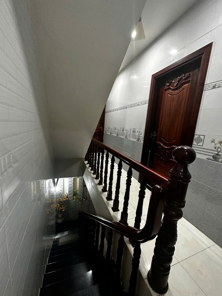 Nhà phố Dương Diên Nghệ, Long Xuyên 90m² giá 4 tỷ - Vị trí đắc địa cho kinh doanh!