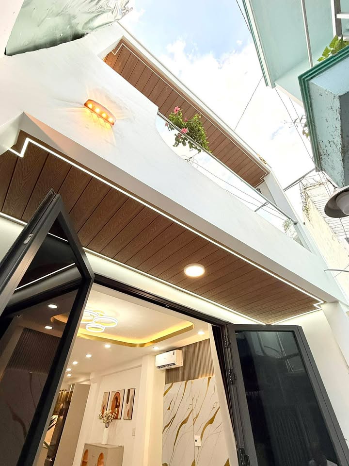 Nhà phố Phan Văn Trị, Bình Thạnh 48m² giá 6.65 tỷ - Vị trí sát chợ Cây Thị!