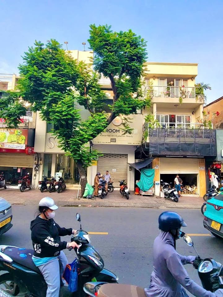 Nhà Mặt Tiền Lê Văn Sỹ, Phú Nhuận 4,01m x 22,5m - Kinh doanh sầm uất!