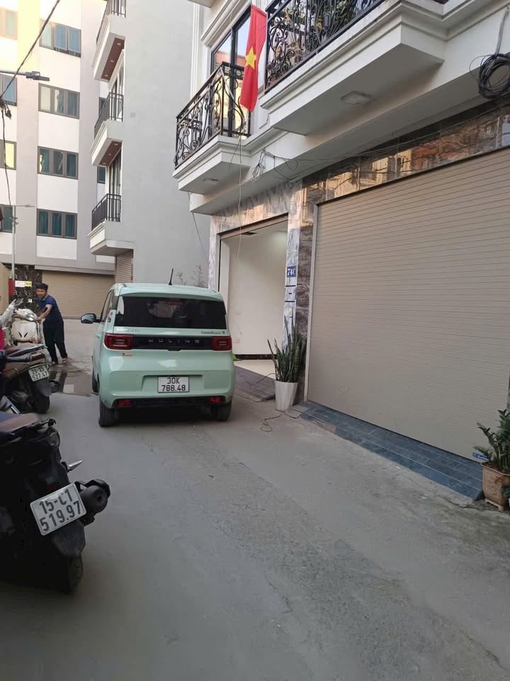 Nhà 6 tầng Cầu Diễn Bắc Từ Liêm 31.6m² giá 9.5 tỷ - Thiết kế hiện đại, ô tô đỗ cửa!