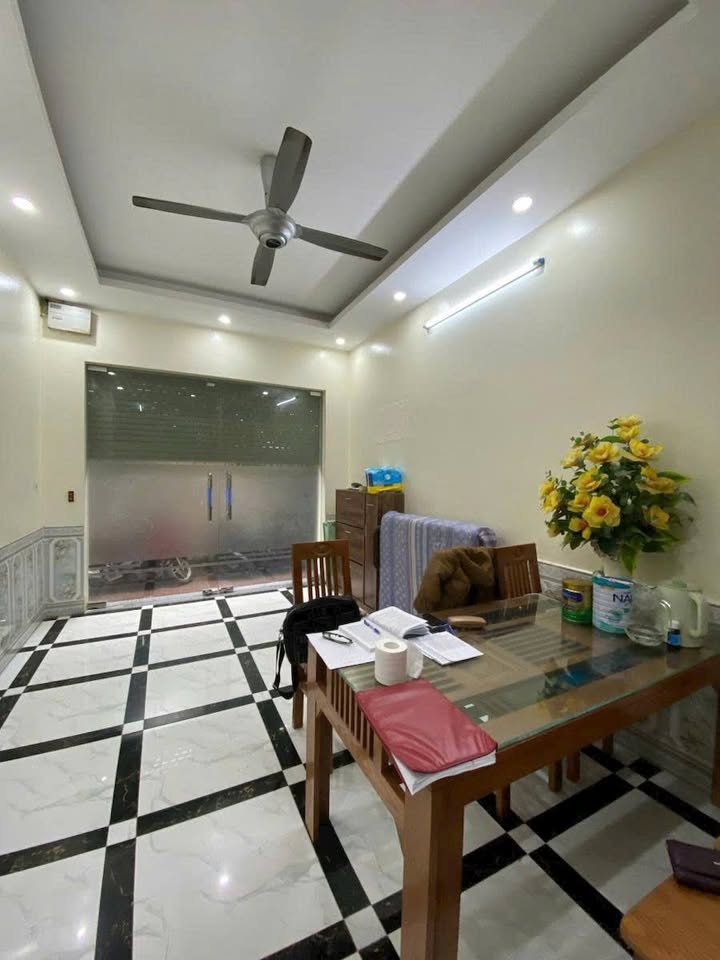 Nhà lô góc Xuân Đỉnh 31m² giá 9 tỷ - Đẹp ở ngay, gần Ngoại Giao Đoàn!