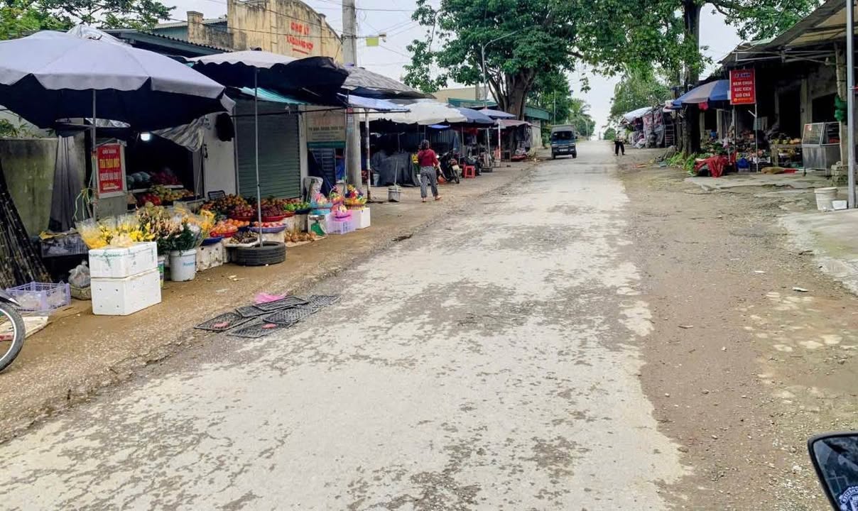 Đất nền Sông Lý, Quảng Hợp 725m² giá 800 triệu - Mặt tiền 18m, gần chợ