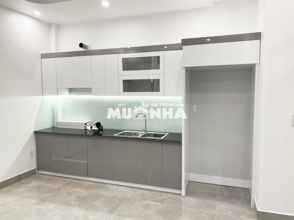 Nhà 4 tầng lô góc Trần Nguyên Hãn, Lê Chân 62m² giá 4.1 tỷ - Ô tô đỗ cửa, kinh doanh thuận lợi!