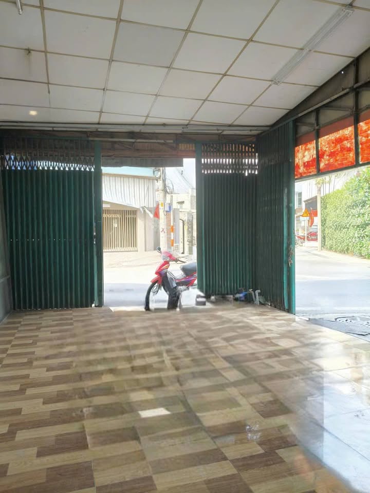 Nhà Mặt Tiền Điểm, Hóc Môn 68m² chỉ 6 triệu - Kinh doanh sầm uất!