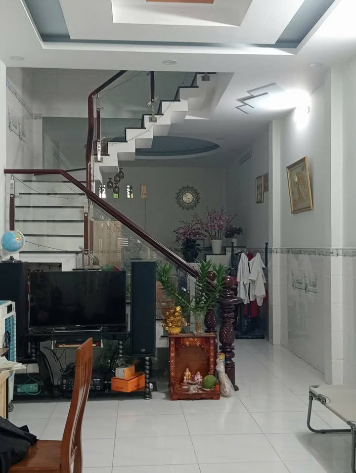 Nhà phố Tân Hiệp, Hóc Môn 88m² giá 3,9 tỷ - Sẵn sàng vào ở ngay!