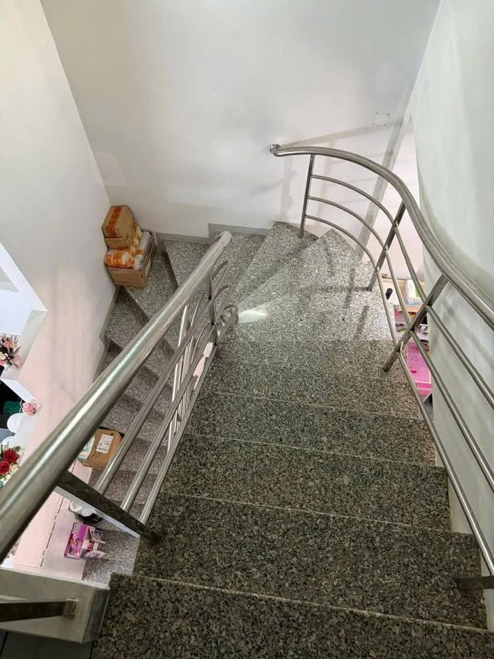 Nhà nguyên căn đường Hoàng Ngân, Phú Định, 42m² giá 8.2 triệu - Nhà mới đẹp, vào ở ngay!