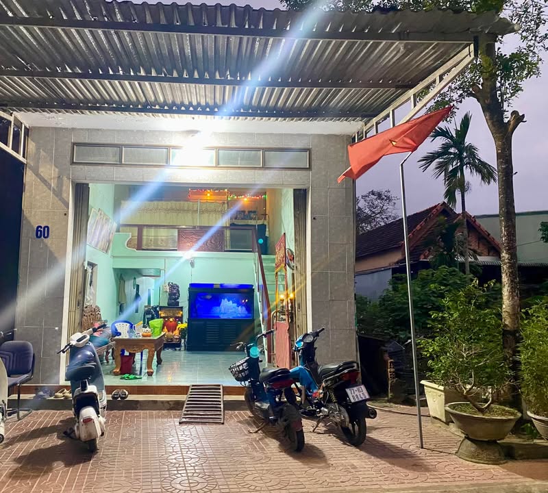 Nhà cấp 4 đường Bùi Thị Xuân, Bồng Sơn 255m² giá 3.3 tỷ - Gần quãng trường, chính chủ bán