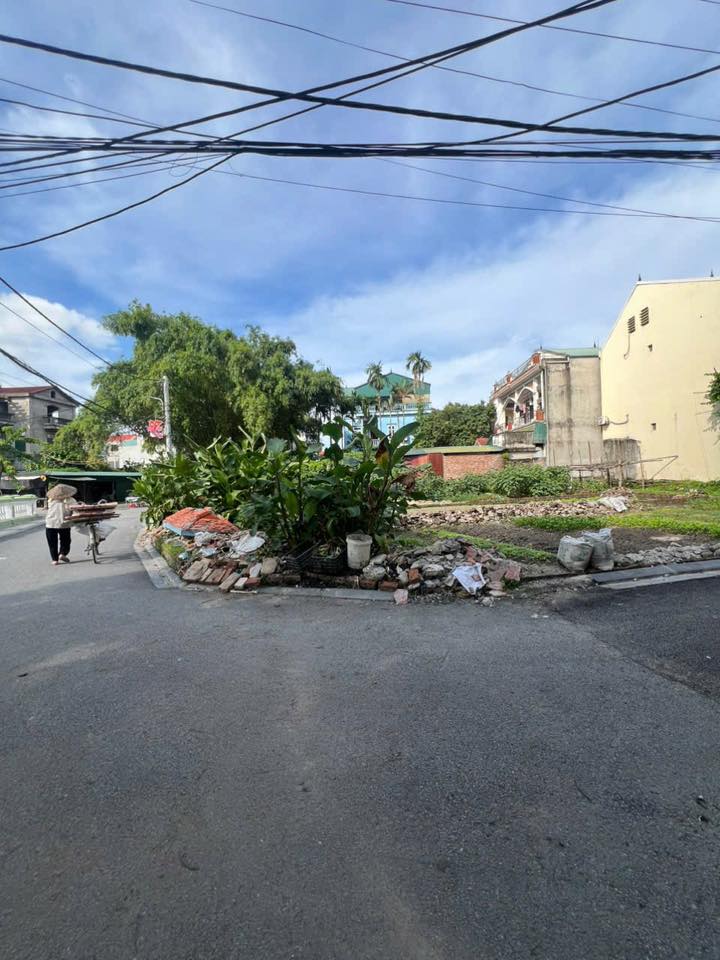 Đất nền lô góc Đông Hội 91m² giá thỏa thuận - View hồ tuyệt đẹp!