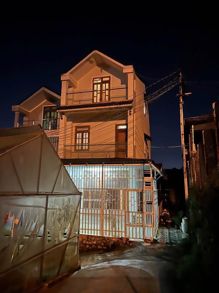 Nhà 3 Tầng Đẹp Khu Lữ Gia, Đà Lạt 105m² Giá 6.8 Tỷ - Tiềm Năng Tăng Giá Cao