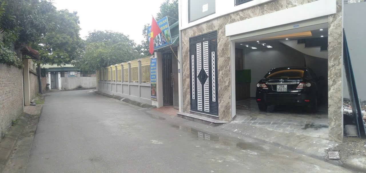 Nhà nguyên căn Bát Khối, Thạch Bàn, Long Biên 5 tầng giá 12 triệu - Ô tô vào nhà, thích hợp gia đình và văn phòng!