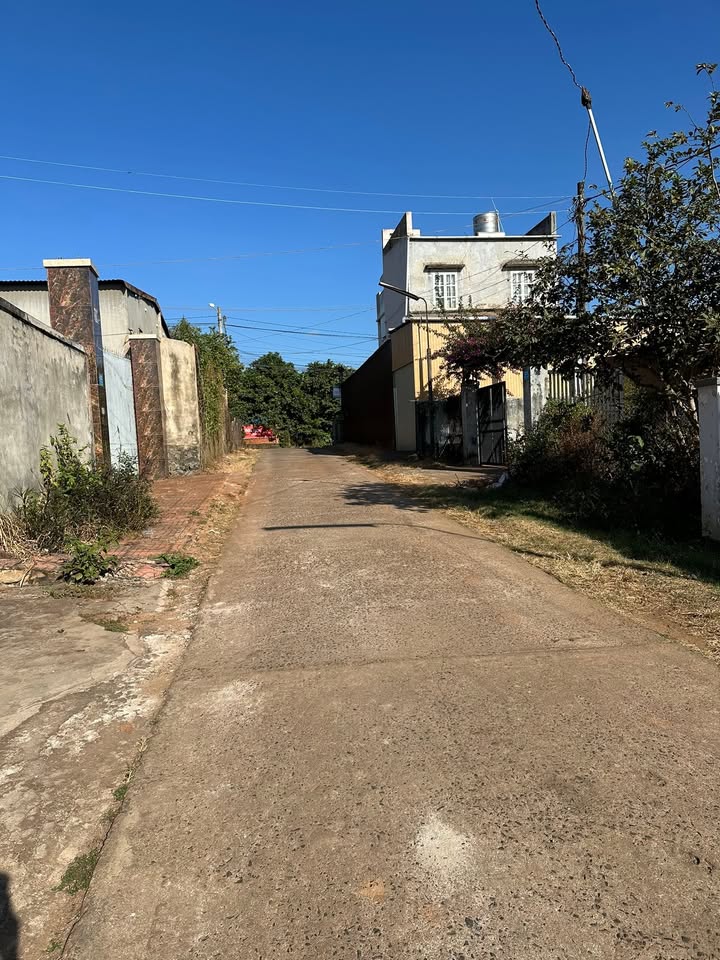 Đất thổ cư 100m² mặt tiền đường B3, Buôn Ma Thuột - Vị trí kinh doanh thuận lợi!