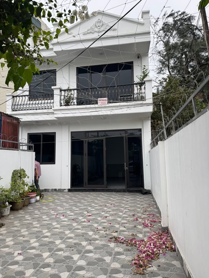 Cho thuê nhà 2 tầng ở Lideco, Hạ Long - Nội thất đầy đủ, giá 7.5 triệu