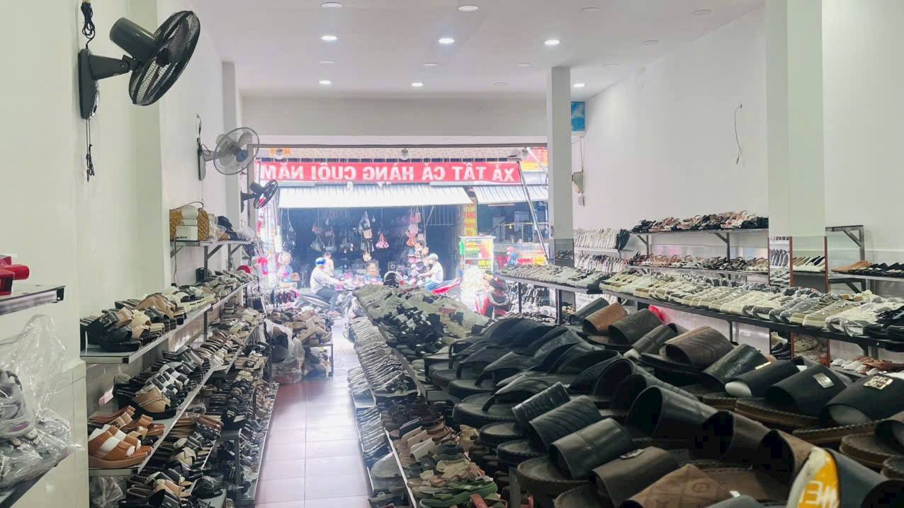 Nhà mặt tiền kinh doanh Khu dân cư Việt Sing, 150m² giá 10 tỷ - Vị trí đắc địa, cơ hội đầu tư tốt!