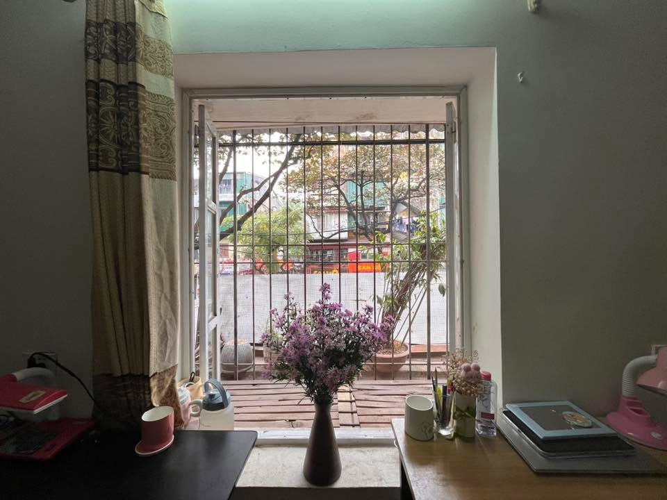 Căn hộ cho thuê tại Thái Thịnh, Đống Đa 60m² giá 7.2 triệu - Nhà siêu thoáng, đầy nắng!