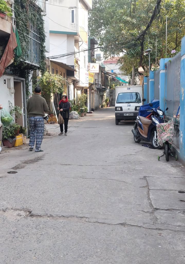 Nhà Cầu Bươu 70m² giá 2.39 tỷ - Bán gấp, ô tô vào tận nơi!