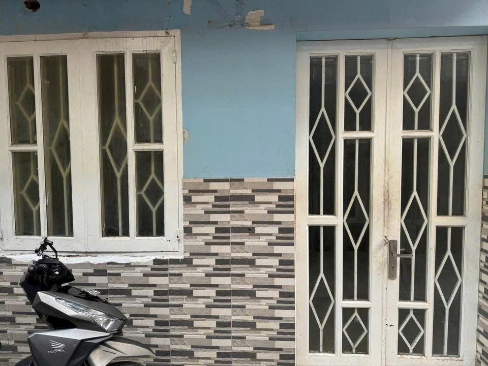 Nhà bán Quận 4 - Hẻm 1 Sẹc Tôn Thất Thuyết 24.6m² giá 2.3 tỷ - Sẵn sàng vào ở ngay!