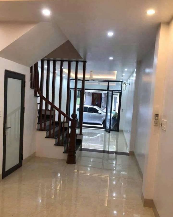 Nhà nguyên căn cho thuê tại Lê Đức Thọ, Nam Từ Liêm 180m² - Thiết kế hiện đại, chính chủ