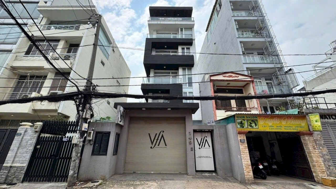 Bán Toà Nhà Mặt Tiền Đường Nguyễn Cửu Vân Quận Bình Thạnh 200m² giá 11 tỷ - Đầu tư sinh lời hấp dẫn!