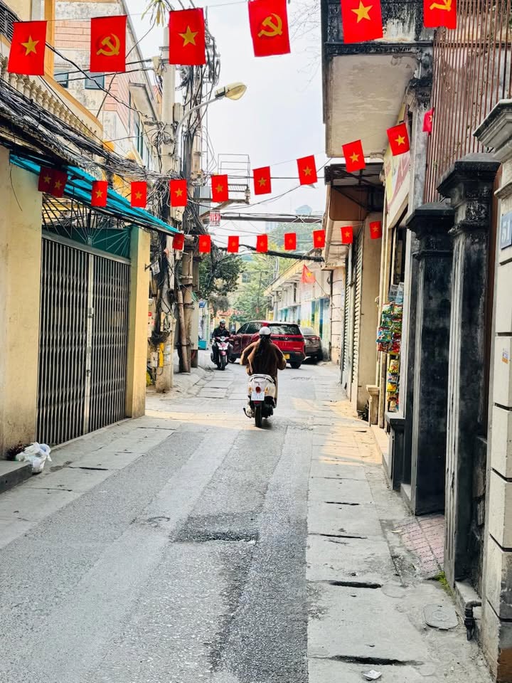 Nhà mặt ngõ Minh Khai 47m² giá thỏa thuận - Kinh doanh thuận lợi, ô tô vào nhà!